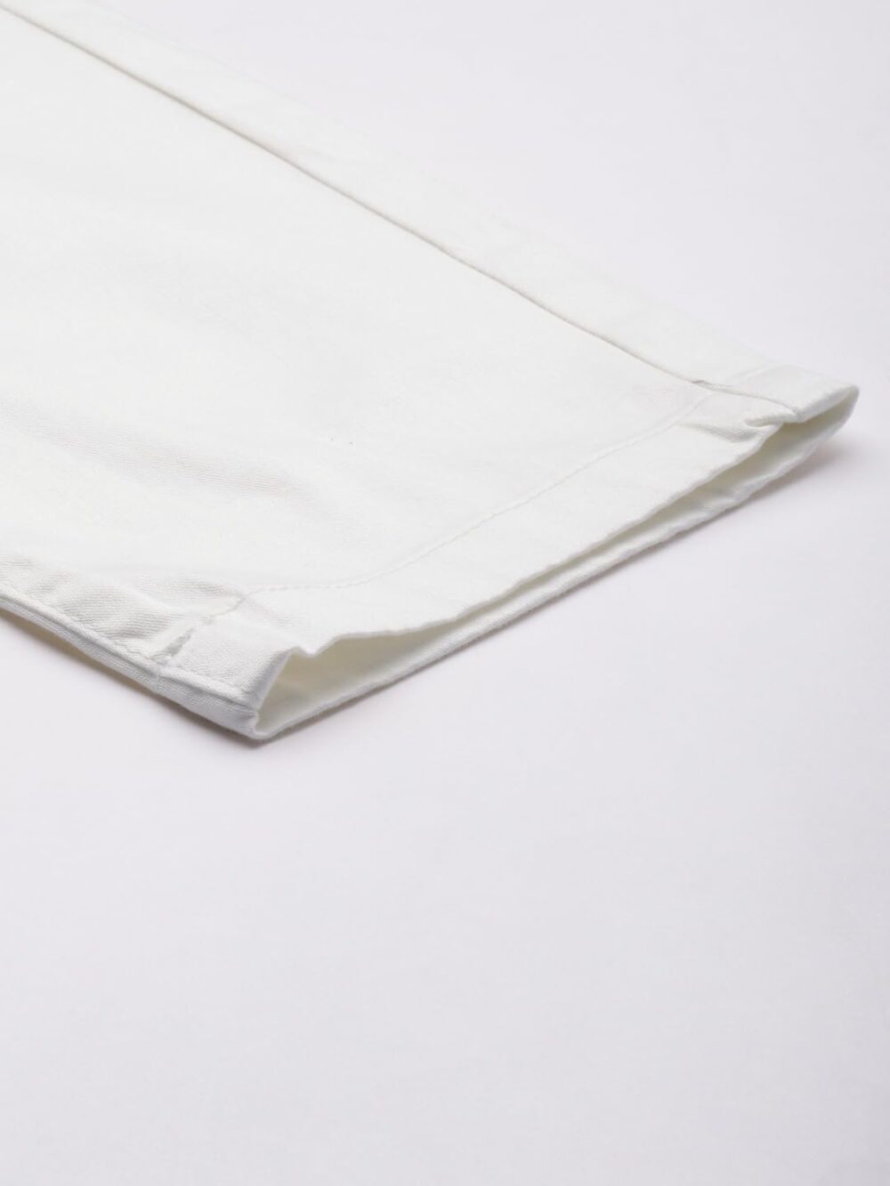 The Indian Garage Co Men Mid Rise Slim Fit Solid Stretchable Chinos Bright White, 36 - Image 2