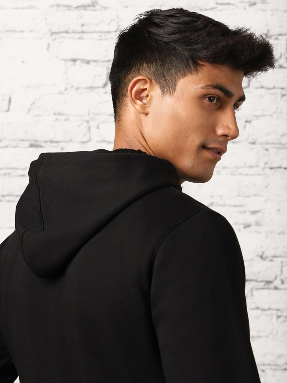 NOBERO Men's Cotton Blend Hooded Neck Regular Fit Sweatshirt (1M-TWHO-C0218_Black_Medium) - Image 4