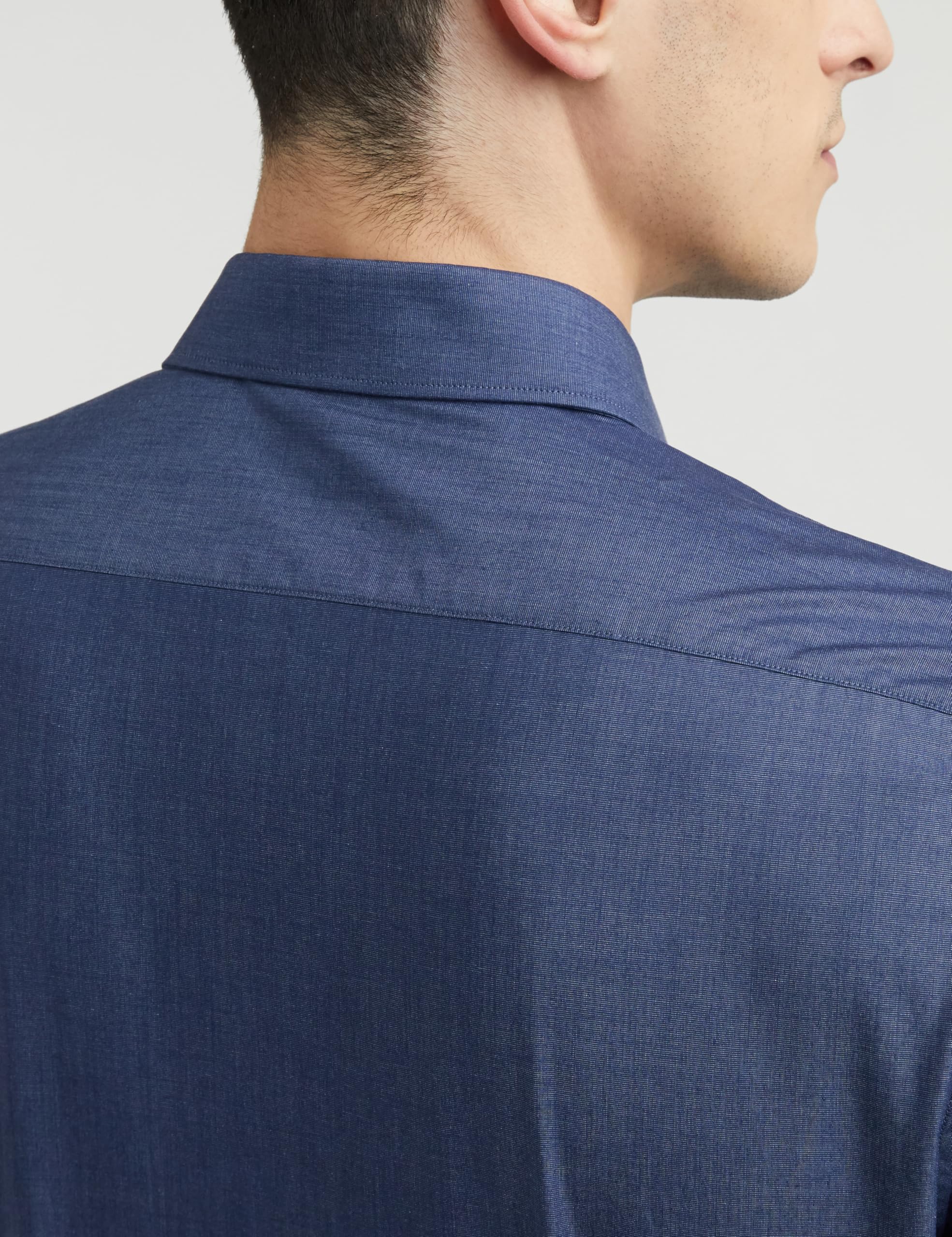 Van Heusen Cotton Men's Solid Slim Fit Formal Shirt (VHSFRSLBJ74217_Navy 39) - Image 2