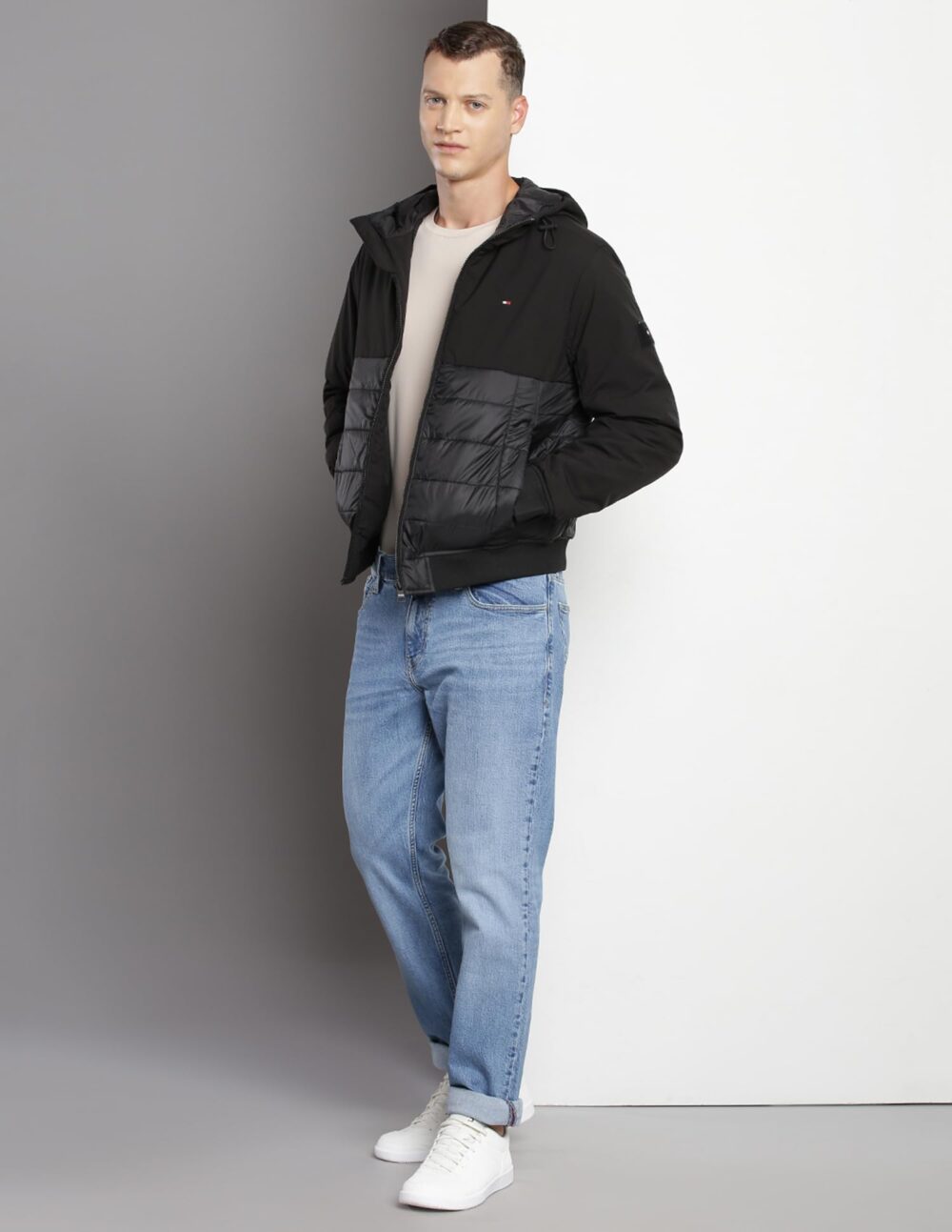 Tommy Hilfiger Black Nylon Quilted Hooded Full Sleeves Regular Fit Men Jacket (F23HMOT035) Size-L - Image 3